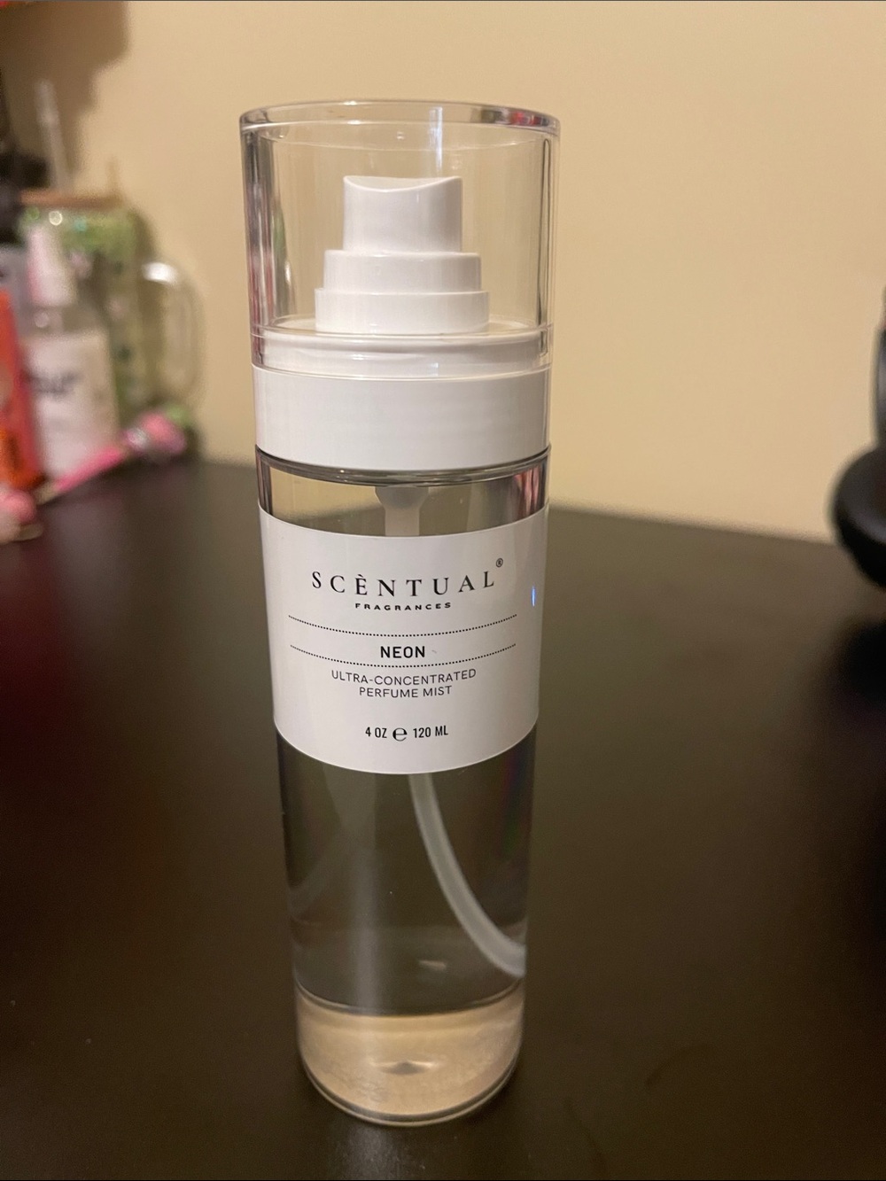 Neon Ultra-Concentrated Perfume Mist — White
